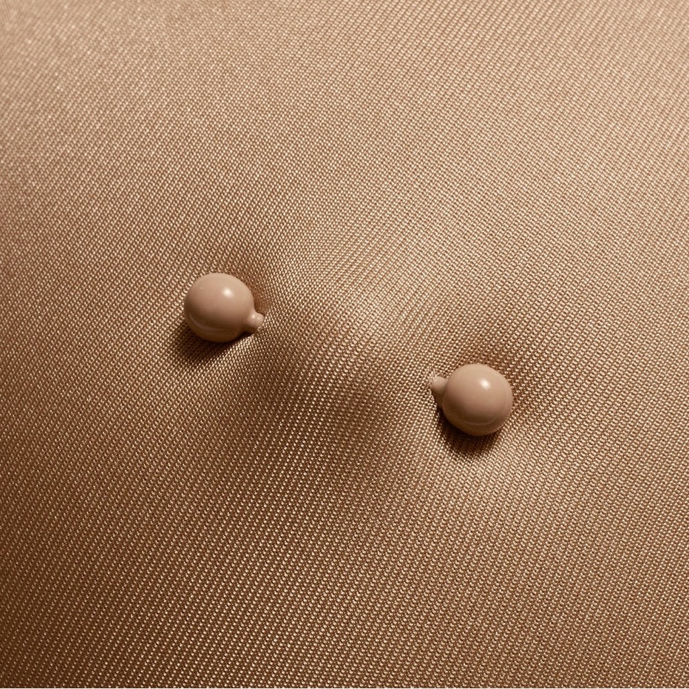 Skims: Pierced Nipple Push-Up Bra (NWT) - Picture 2 of 14
